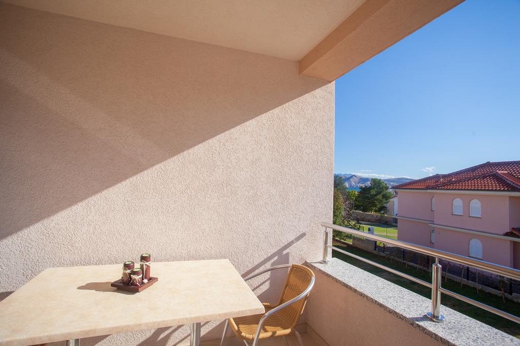 Apartments Mia Baska  Ngoại thất bức ảnh