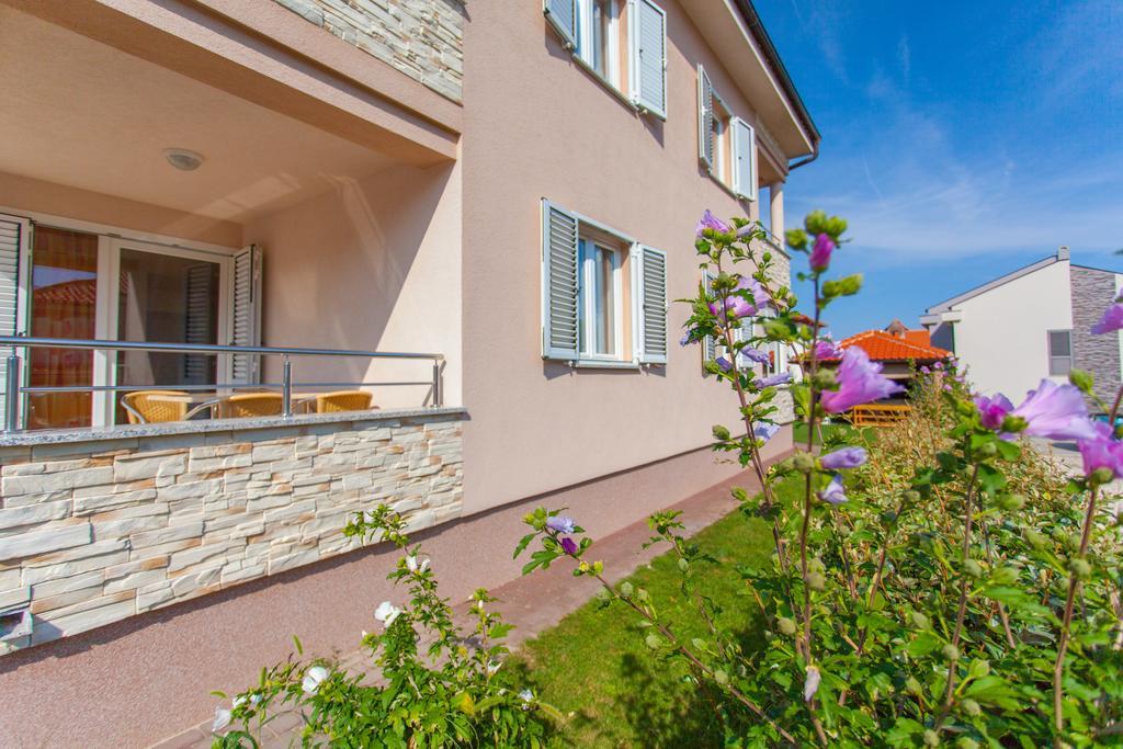 Apartments Mia Baska  Ngoại thất bức ảnh