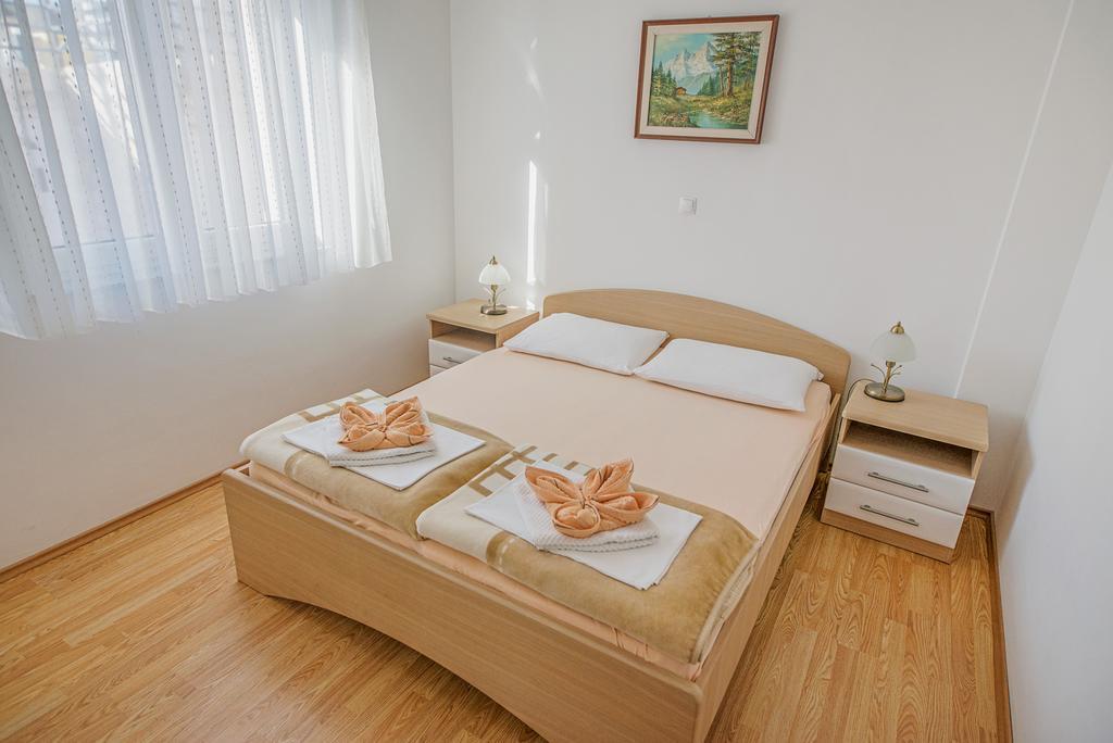 Apartments Mia Baska  Ngoại thất bức ảnh